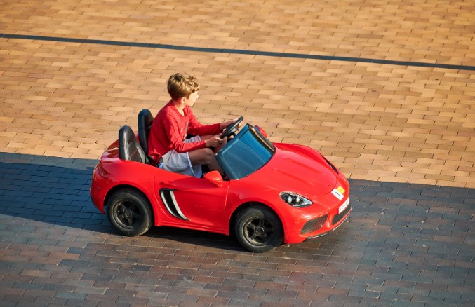 що потрібно знати при виборі дитячого електромобіля що потрібно знати при виборі дитячого електромобіля